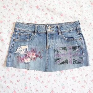 old navy custom distressed union jack denim mini skirt y2k 4
